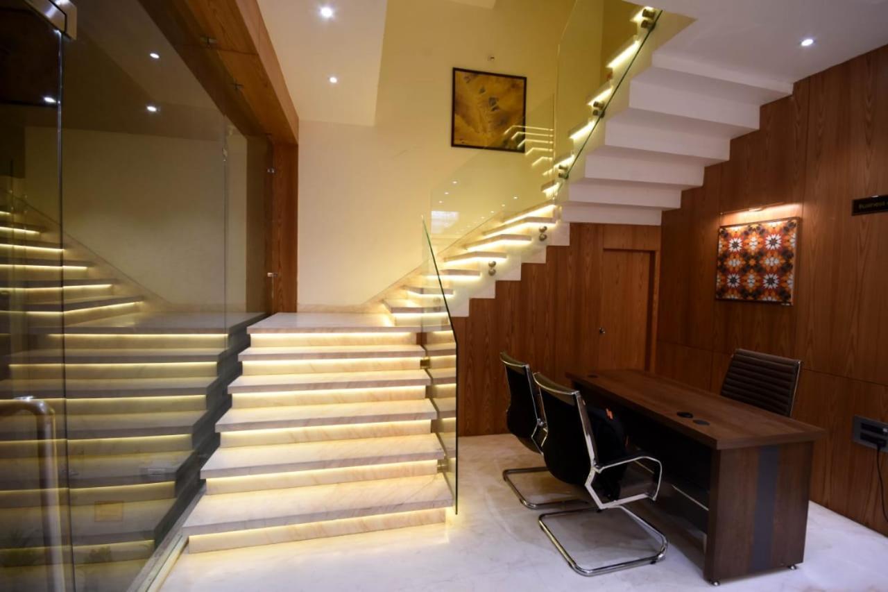 The Moziac Hotel Гвалиор Екстериор снимка
